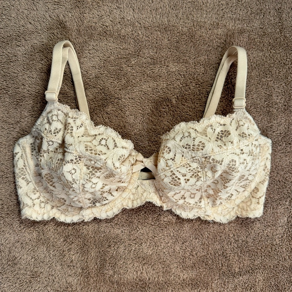 Victoria’s Secret Unlined Demi Bra